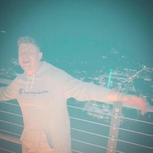 Meet your Posher, Aj